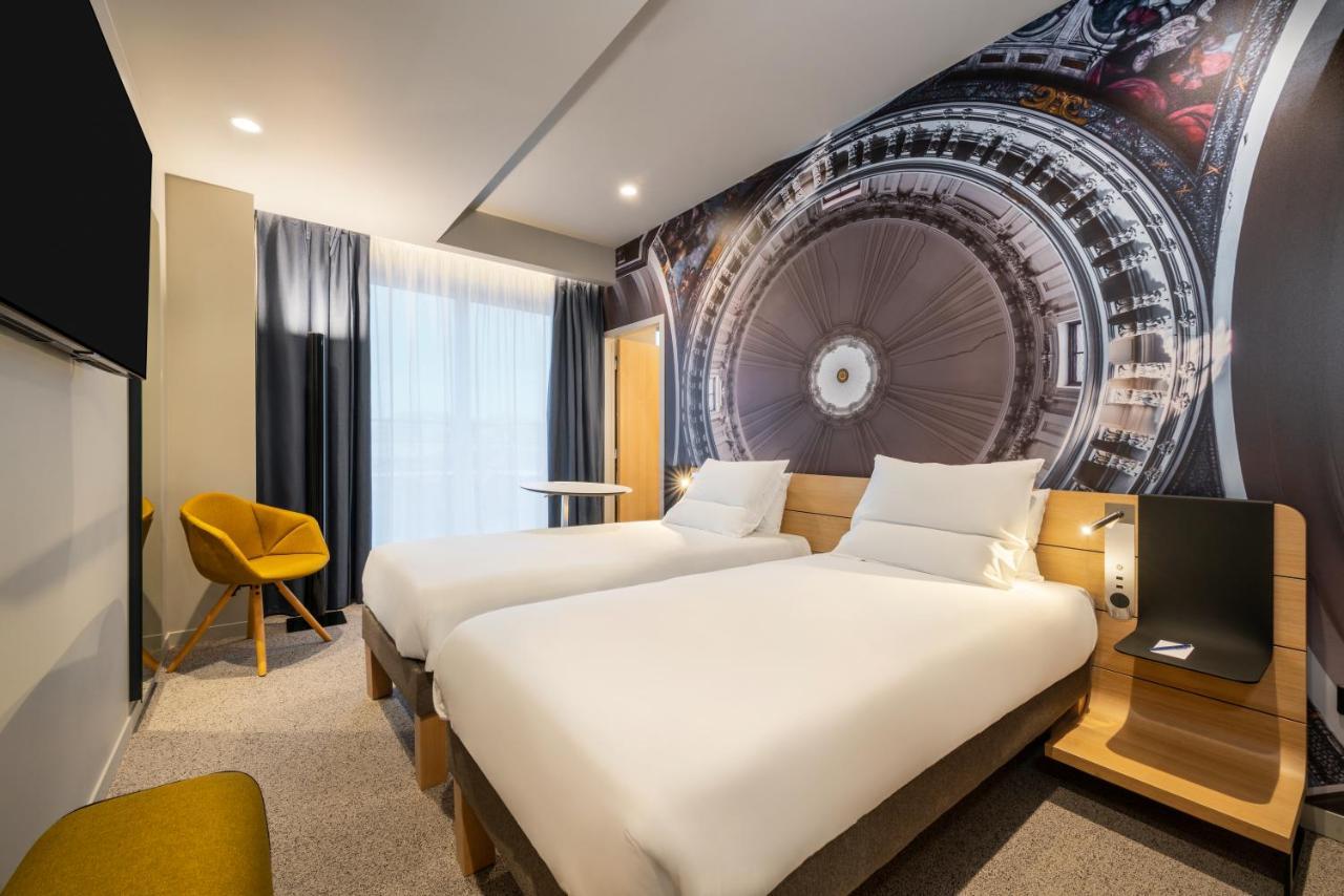 Novotel Paris 20 Belleville Bagian luar foto