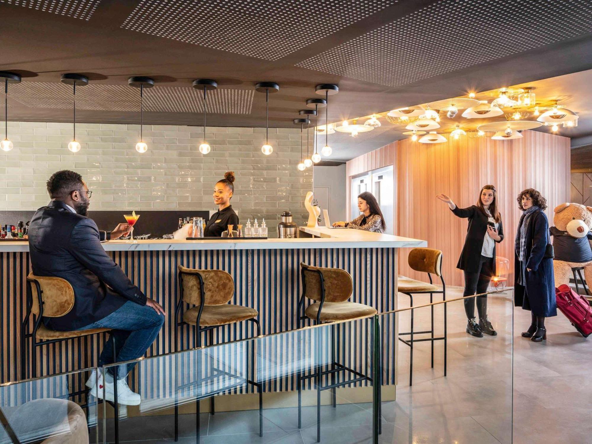 Novotel Paris 20 Belleville Bagian luar foto