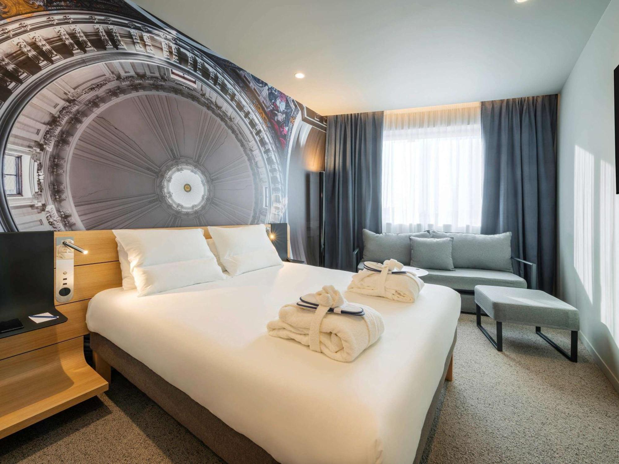 Novotel Paris 20 Belleville Bagian luar foto
